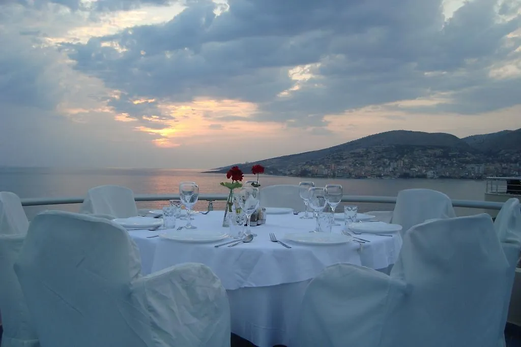 Hotel Seaside Saranda 4*, סרנדה